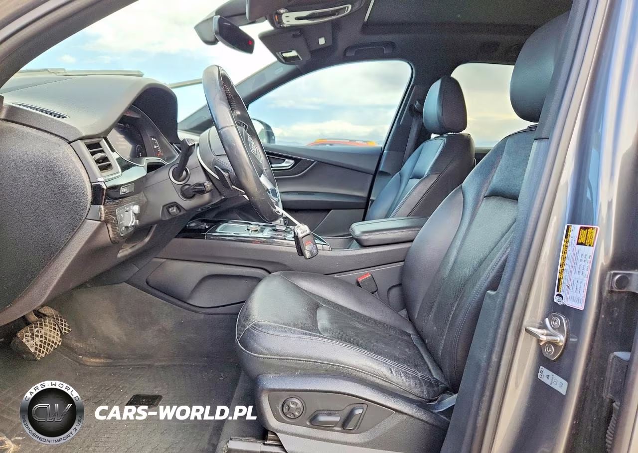 2017 Audi Q7 Prestige VIN:WA1VAAF76HD058383 - 7