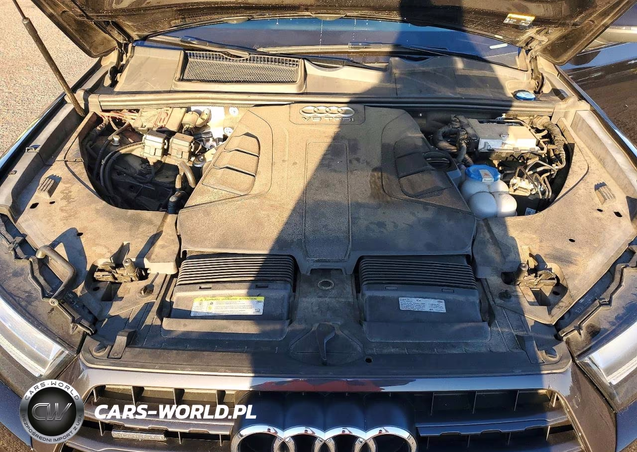 2017 Audi Q7 Prestige VIN:WA1VAAF75HD027061 - 11