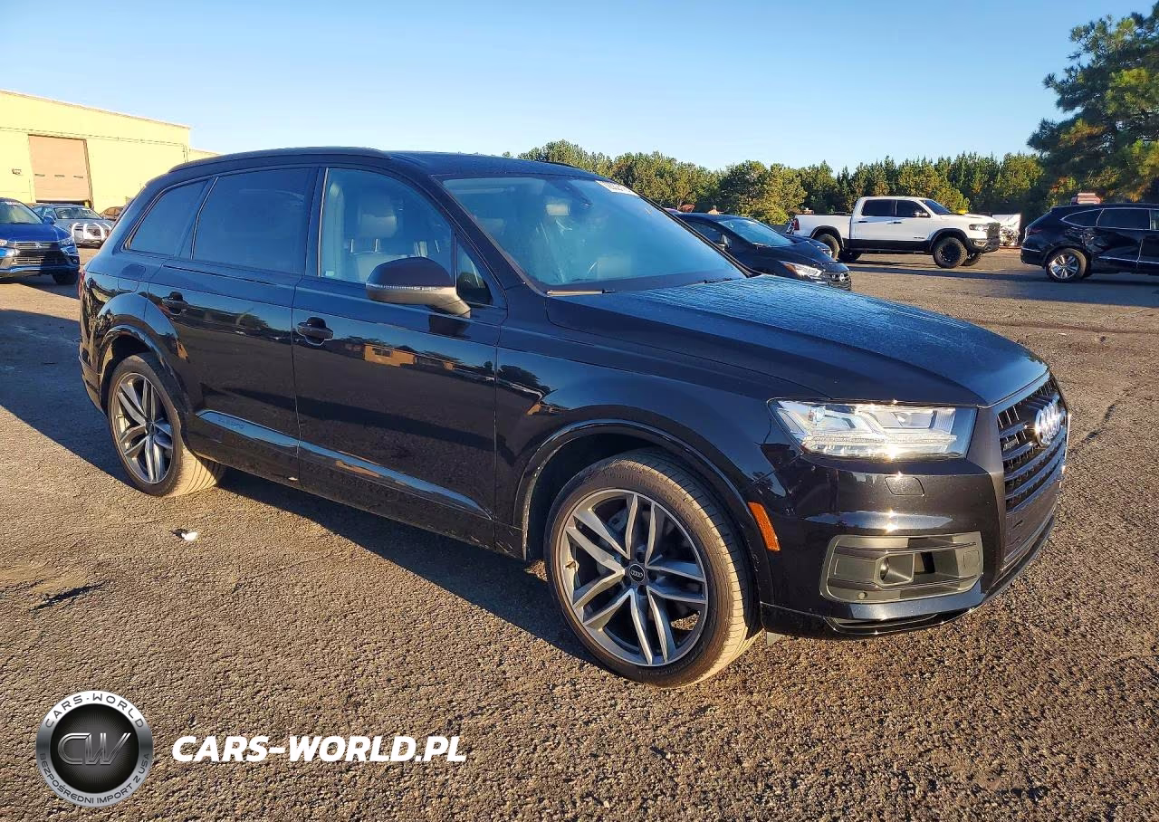 2017 Audi Q7 Prestige VIN:WA1VAAF75HD027061 - 4