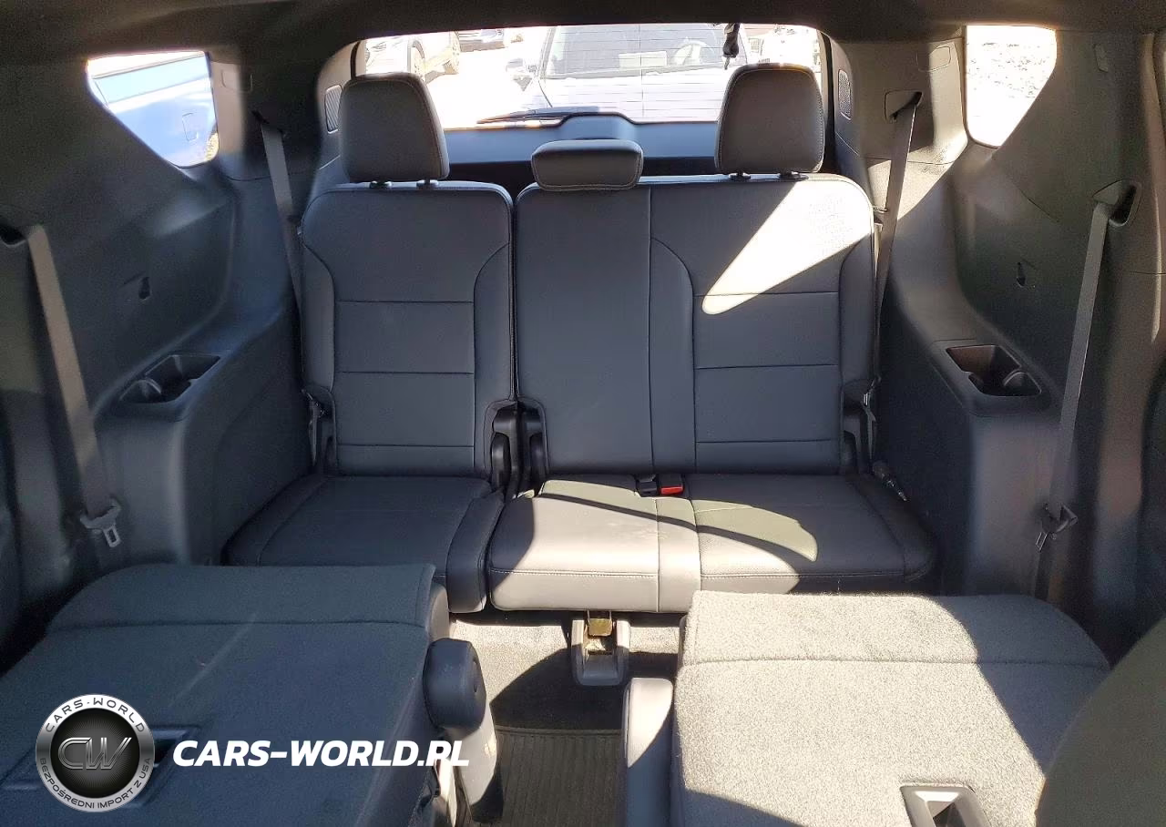 2026 Chevrolet Traverse High Country VIN:1GNEVKKS8TJ185969 - 10