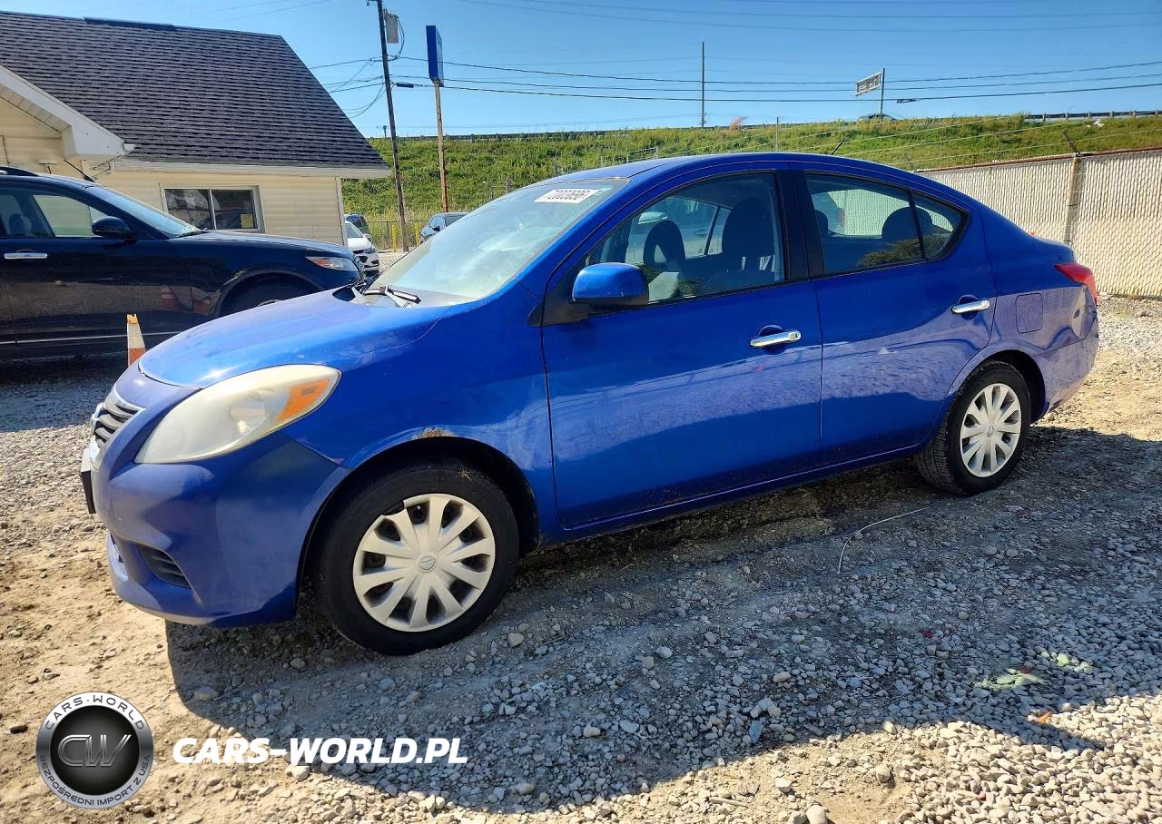 2012 Nissan Versa 1.6 S