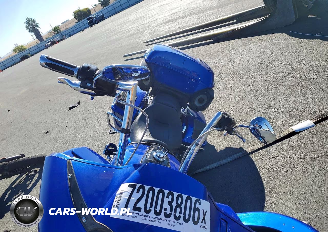 2018 Harley-Davidson Fltru VIN:1HD1KGD35JB631570 - 5