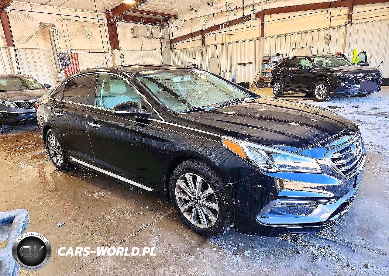 2016 Hyundai Sonata Limited VIN:5NPE34AF7GH305628 - 4