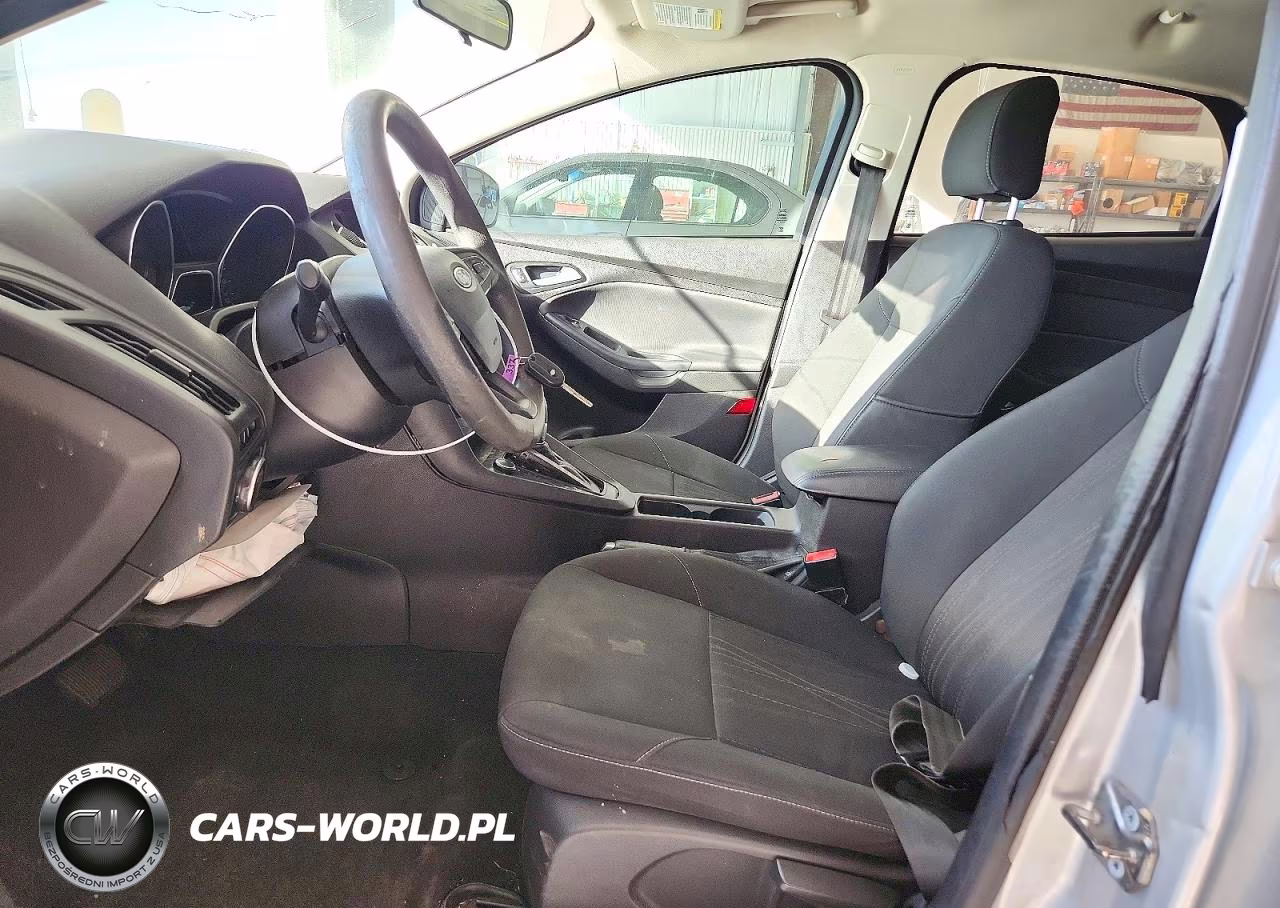 2017 Ford Focus Se VIN:1FADP3F25HL317294 - 7
