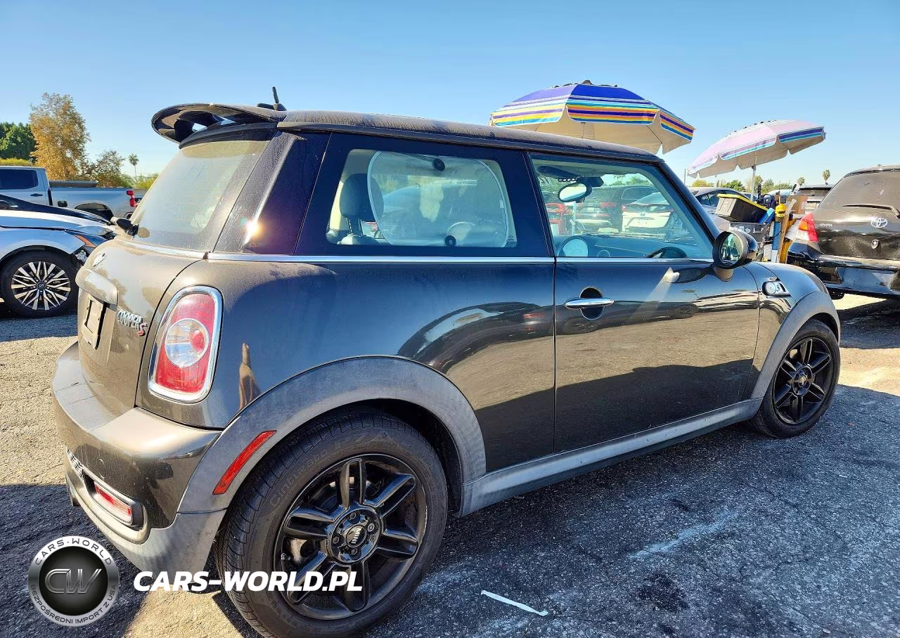 2013 Mini Cooper S VIN:WMWSV3C56DT389862 - 3