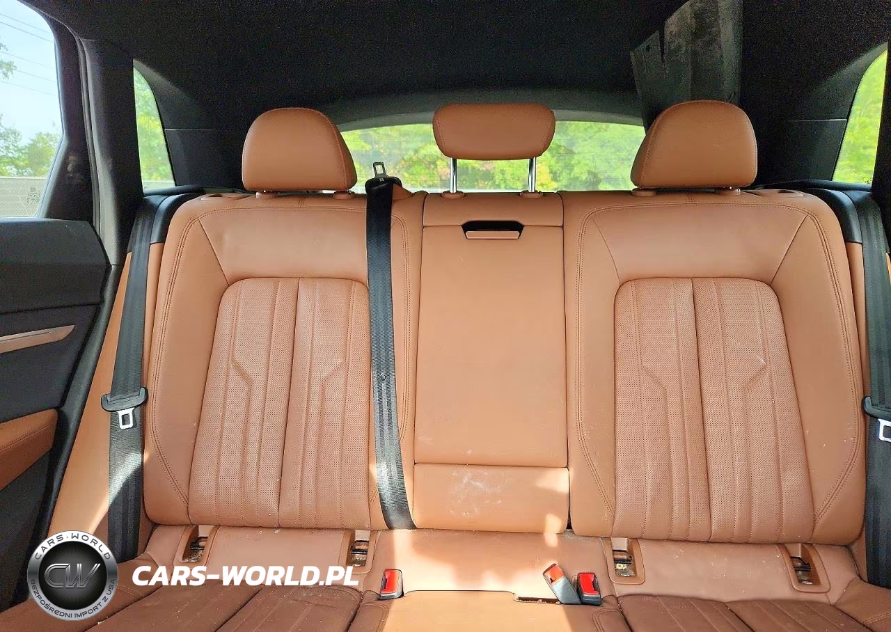2019 Audi E-Tron Premium Plus VIN:WA1LAAGE3KB015479 - 10