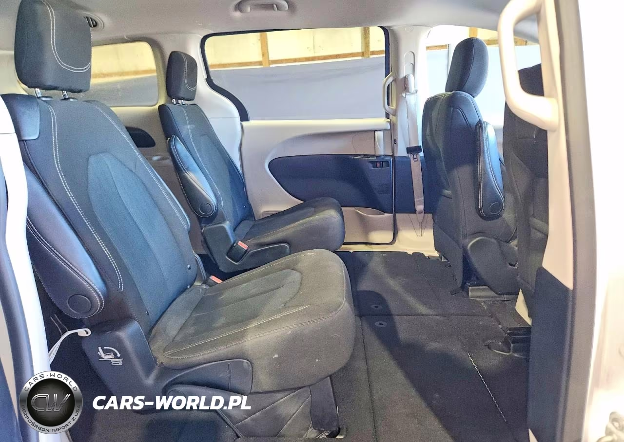 2023 Chrysler Voyager Lx VIN:2C4RC1CG5PR601014 - 11