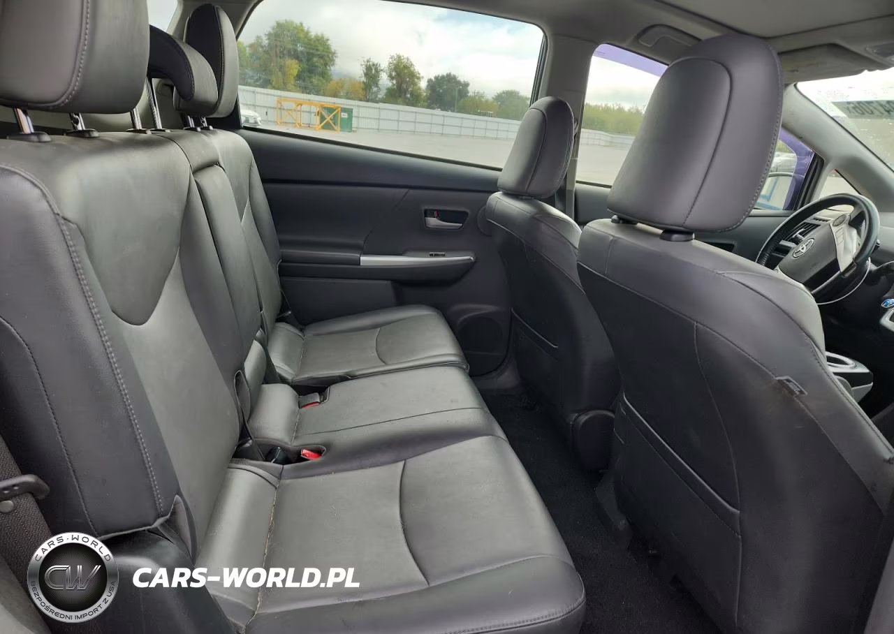 2013 Toyota Prius V Five VIN:JTDZN3EUXD3233409 - 10