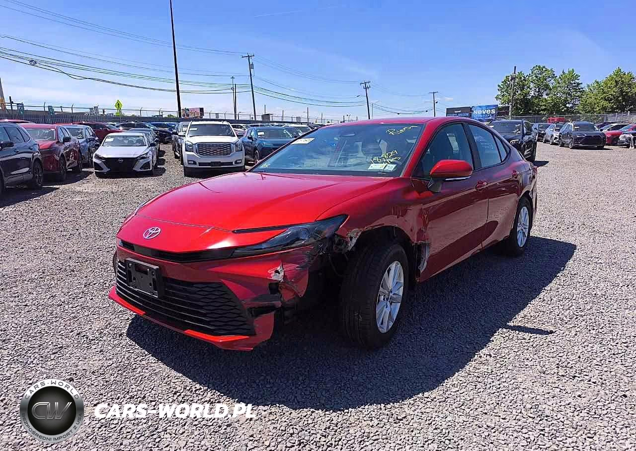 2025 Toyota Camry Le – zdjęcie 1 z 13