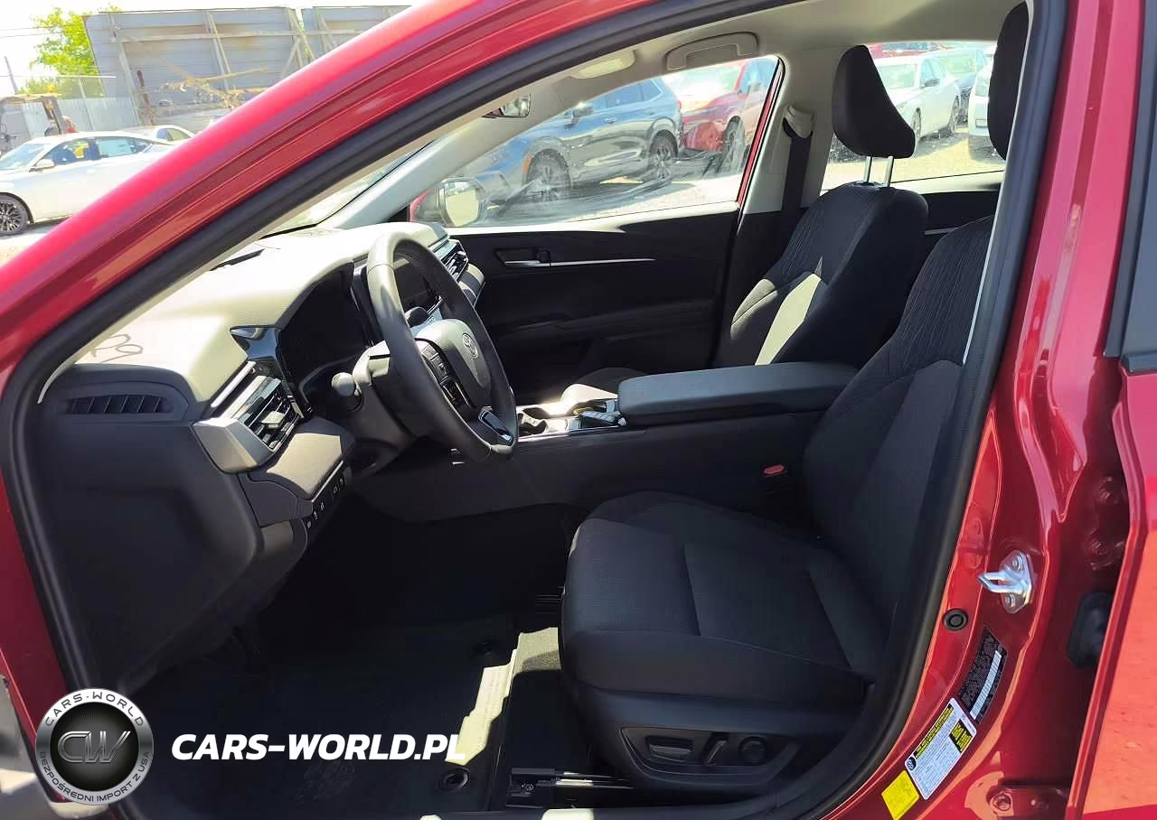 2025 Toyota Camry Le VIN:4T1DBADK1SU028135 - 7
