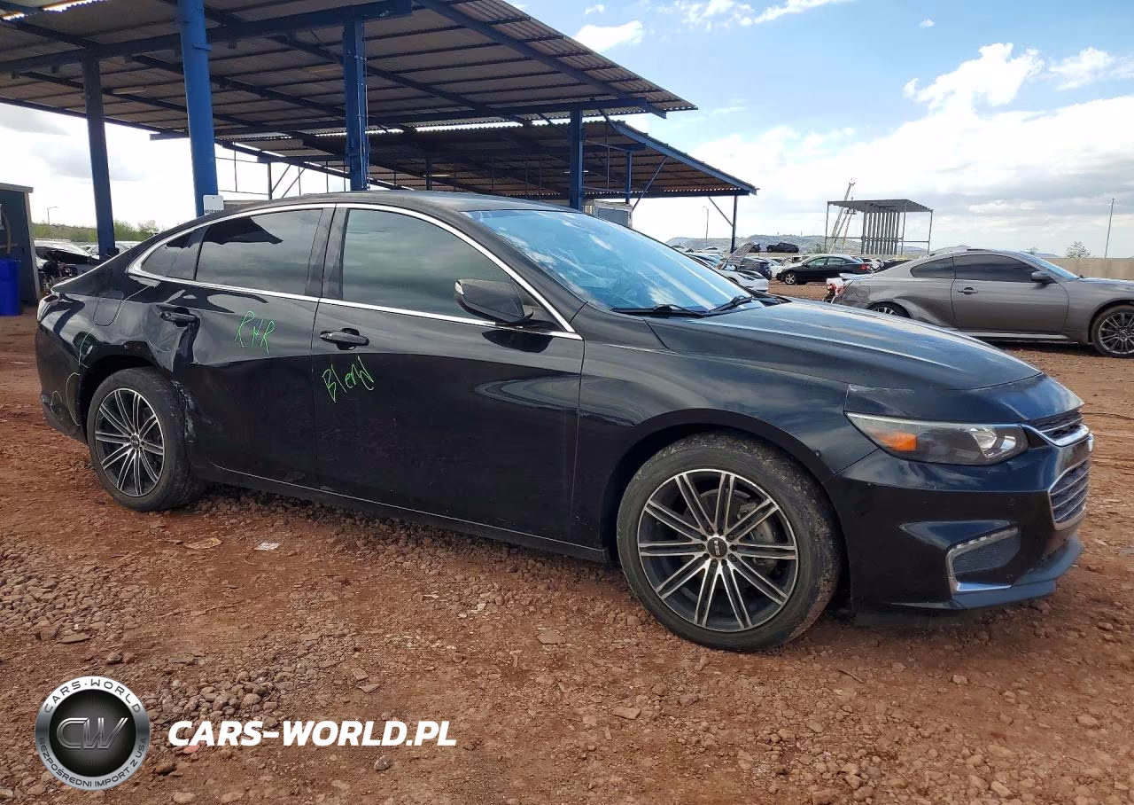 2018 Chevrolet Malibu Lt VIN:1G1ZD5ST7JF229315 - 4