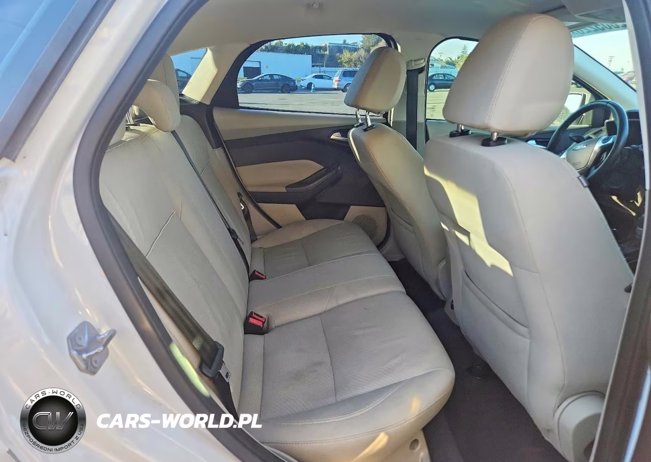 2014 Ford Focus Bev VIN:1FADP3R45EL300441 - 10