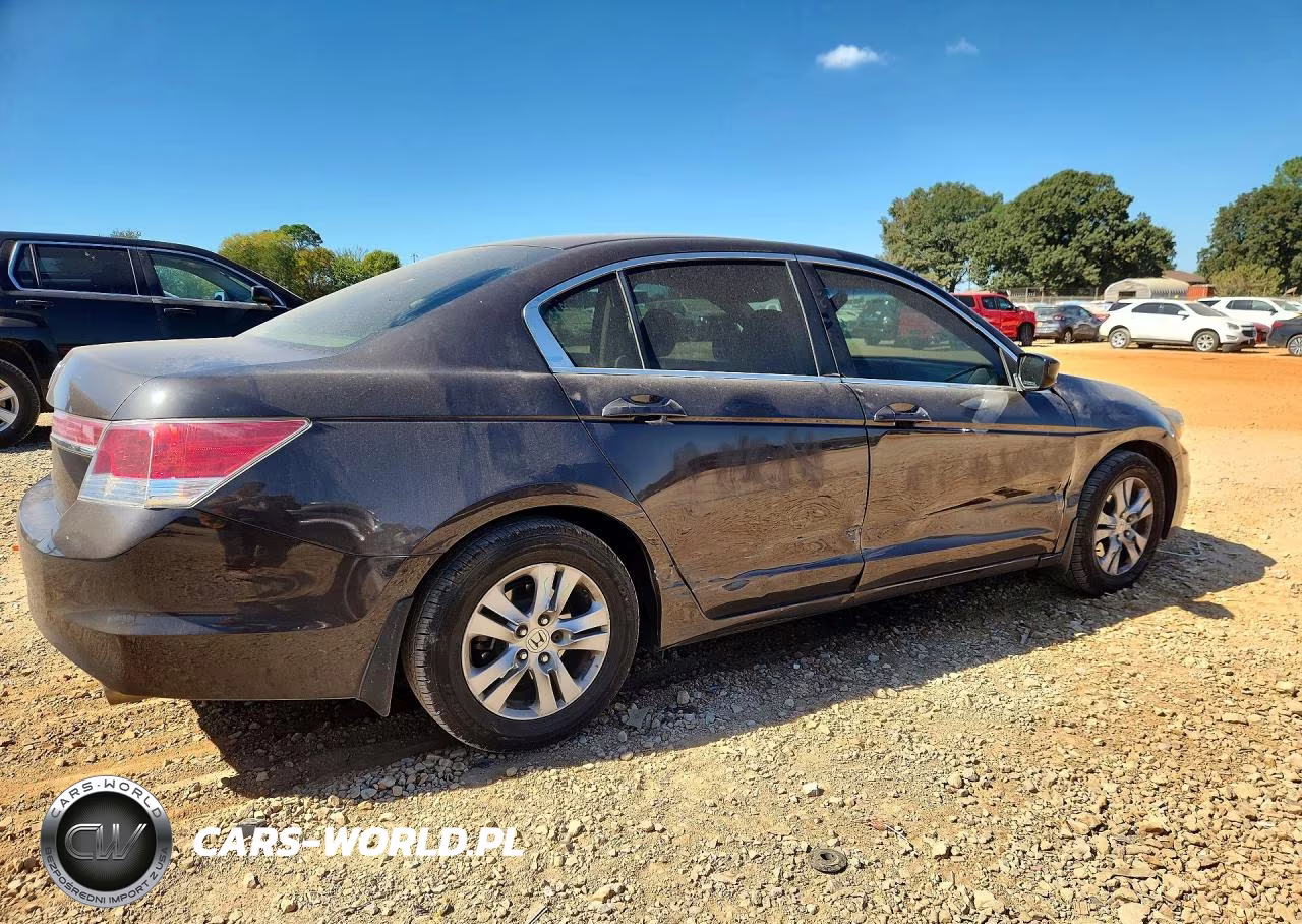 2011 Honda Accord Ex VIN:1HGCP2F7XBA056826 - 3