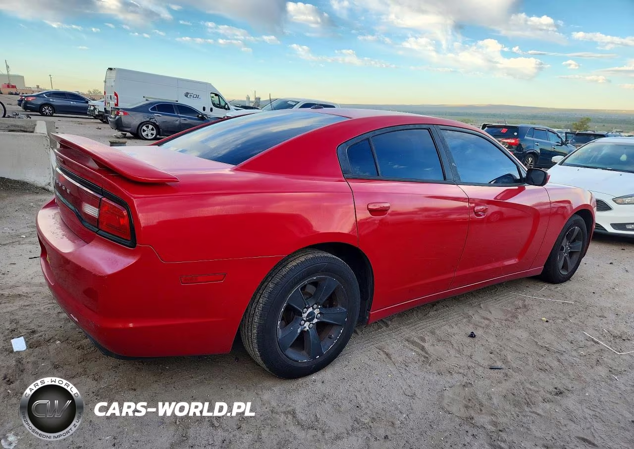 2013 Dodge Charger Se VIN:2C3CDXBG8DH565333 - 3