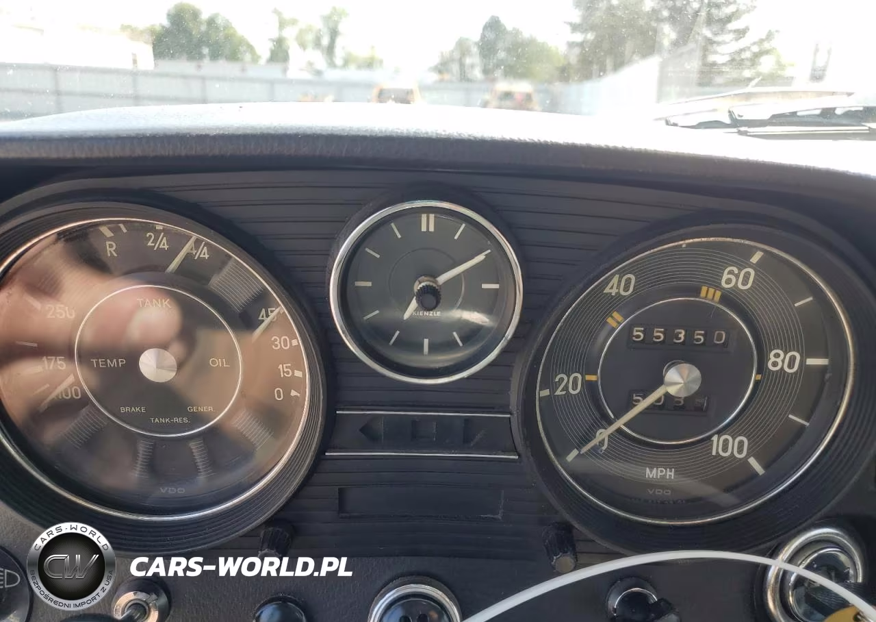 1970 Mercedes-Benz 220D VIN:11511012102532 - 9