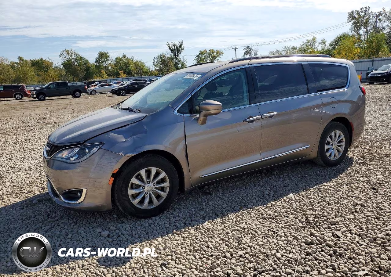 2017 Chrysler Pacifica Touring L