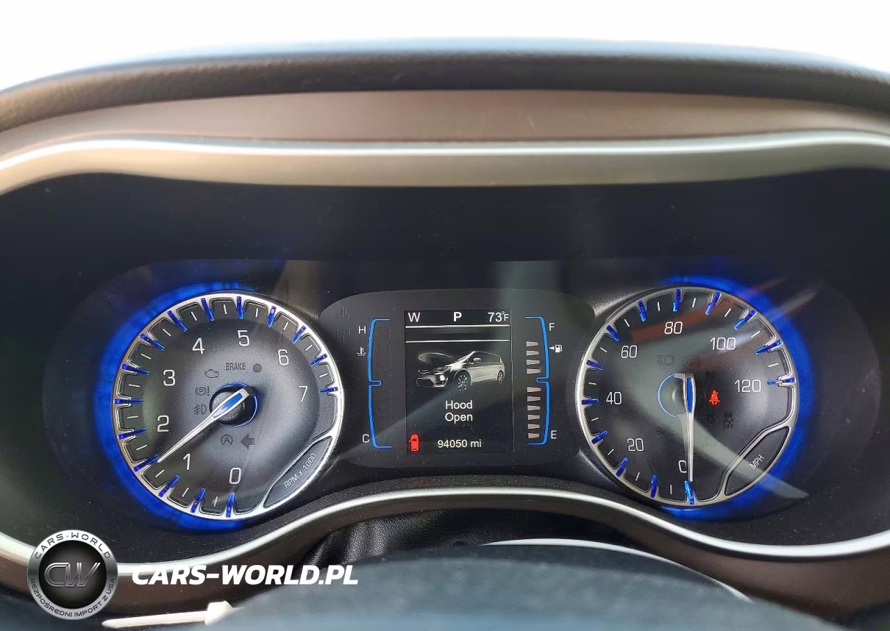 2017 Chrysler Pacifica Touring L VIN:2C4RC1BGXHR540746 - 9
