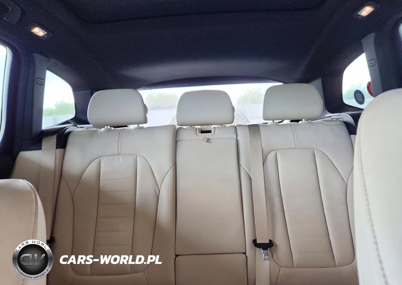 2018 BMW X3 xDrive30I VIN:5UXTR9C59JLC74829 - 10