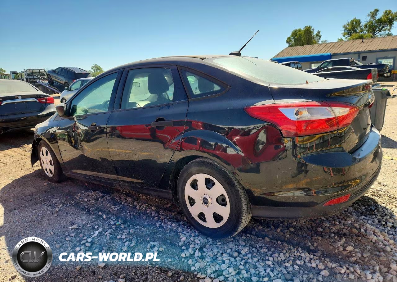 2014 Ford Focus S VIN:1FADP3E22EL254233 - 2