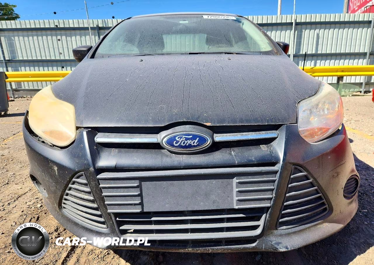 2014 Ford Focus S VIN:1FADP3E22EL254233 - 5