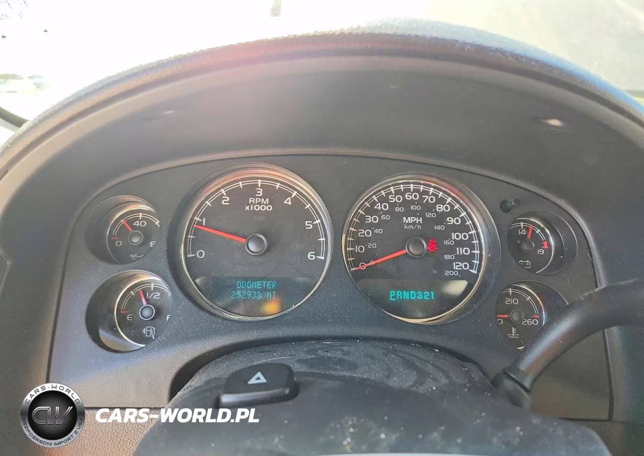 2007 Chevrolet Tahoe C1500 VIN:1GNFC13C77J401036 - 9