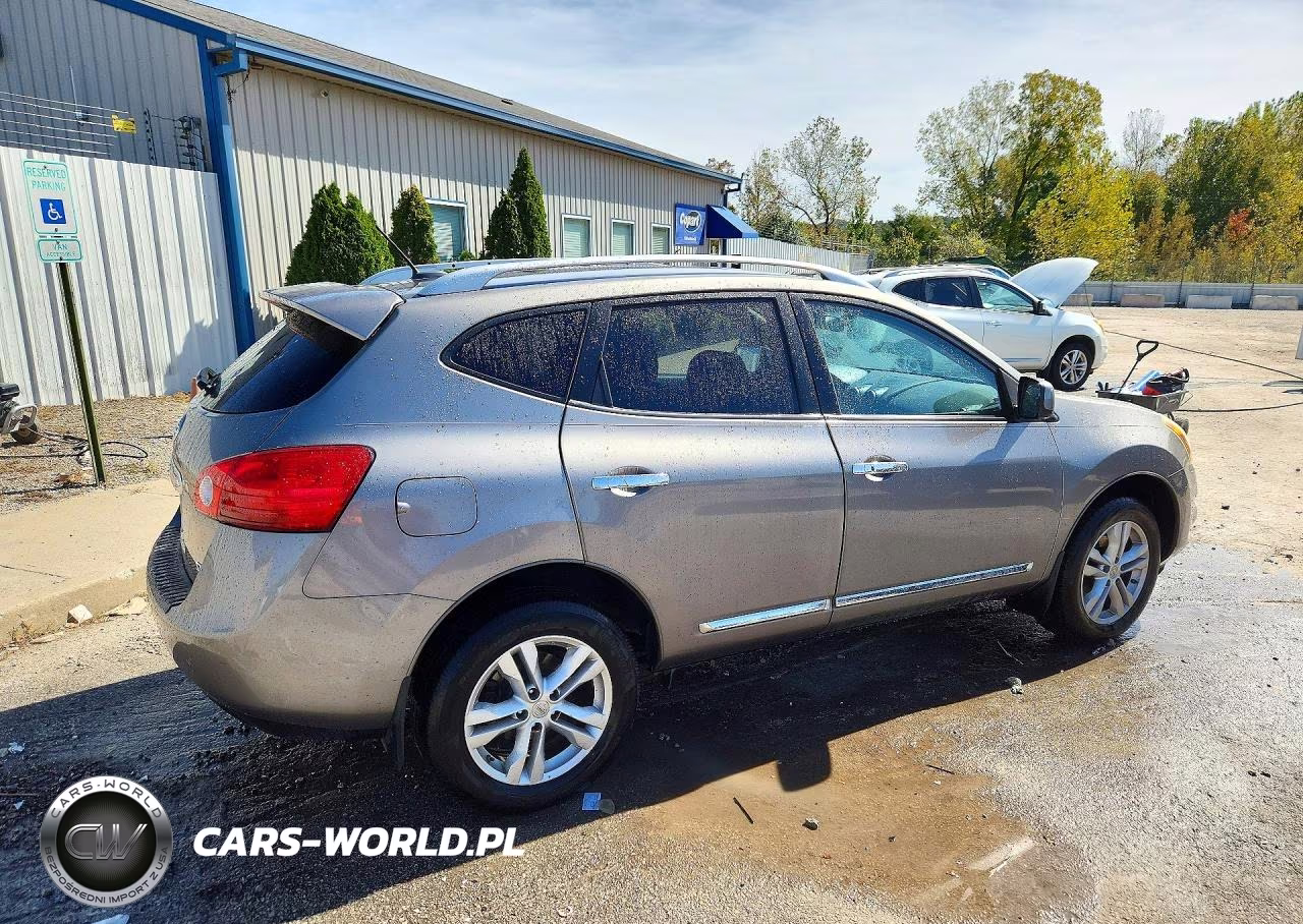 2012 Nissan Rogue S VIN:JN8AS5MTXCW606413 - 3