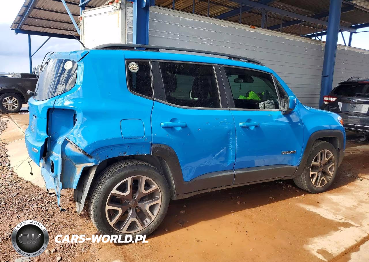 2015 Jeep Renegade Latitude VIN:ZACCJABTXFPC16383 - 3