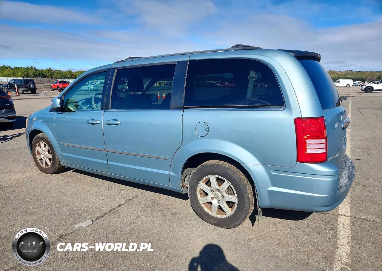 2010 Chrysler Town & Country Touring VIN:2A4RR5D12AR347733 - 2