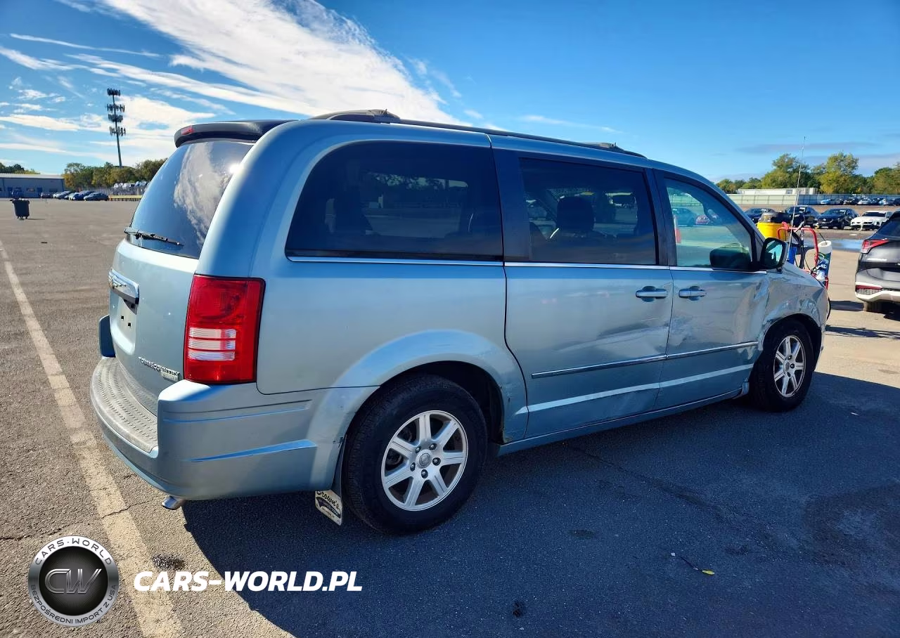 2010 Chrysler Town & Country Touring VIN:2A4RR5D12AR347733 - 3