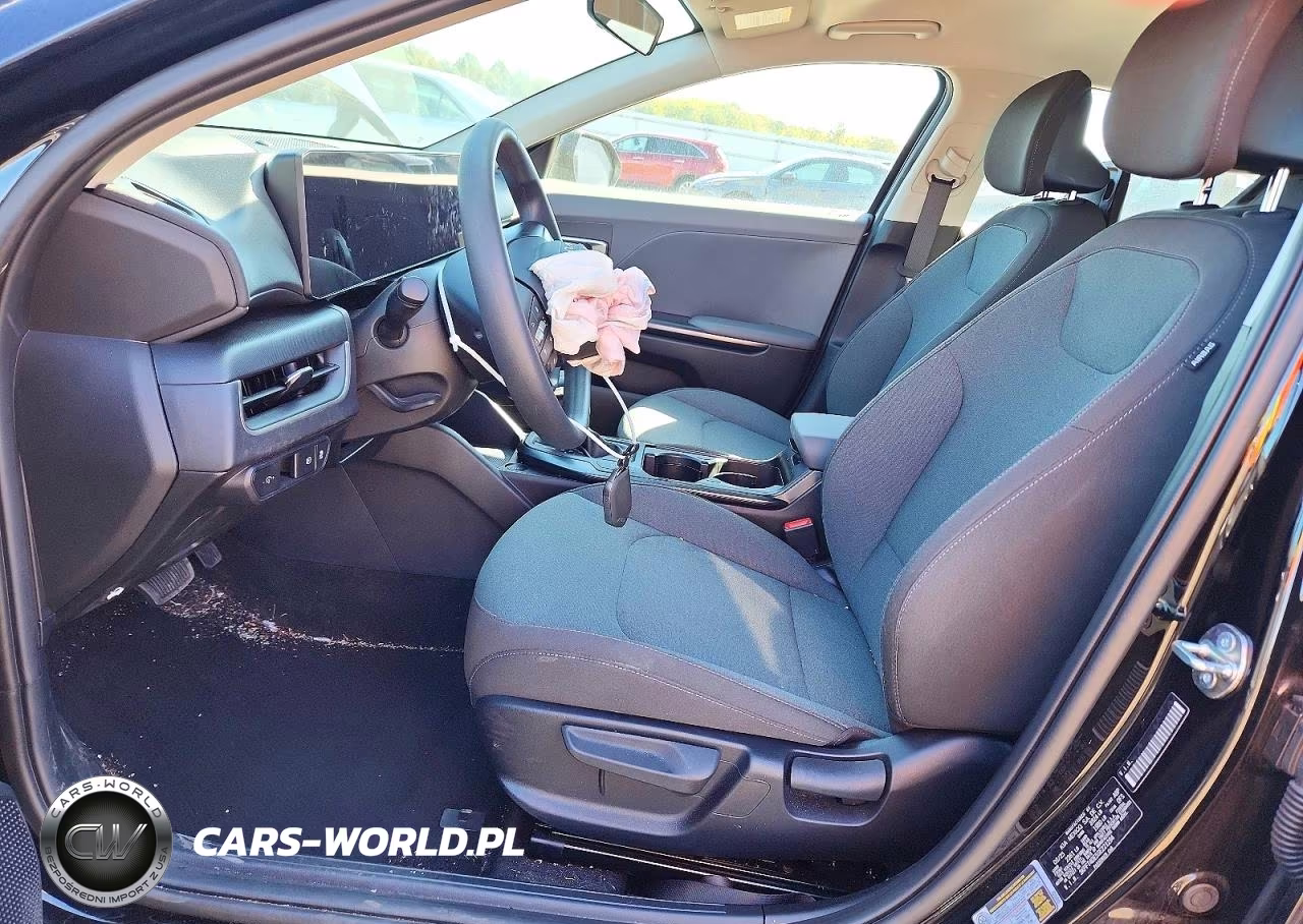 2025 Kia K4 Lxs VIN:3KPFT4DE5SE221294 - 7