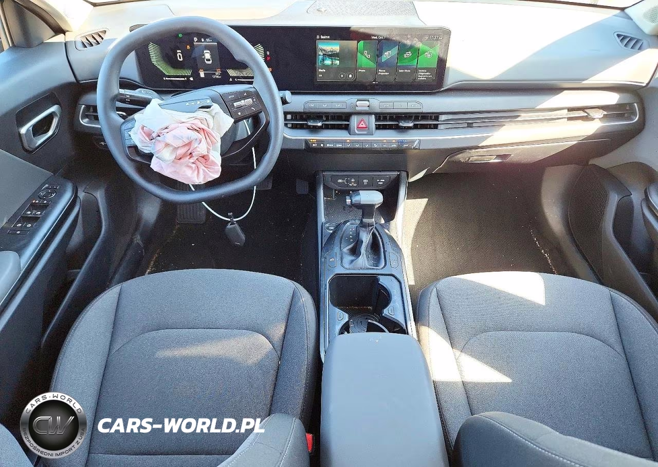 2025 Kia K4 Lxs VIN:3KPFT4DE5SE221294 - 8