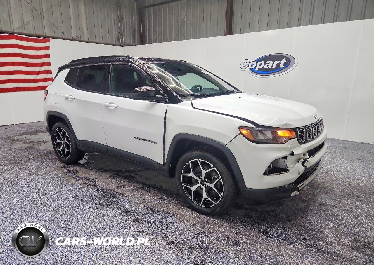 2025 Jeep Compass Limited VIN:3C4NJDCNXST614352 - 4