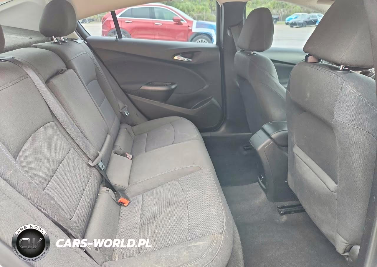 2018 Chevrolet Cruze Lt VIN:1G1BE5SMXJ7106156 - 10