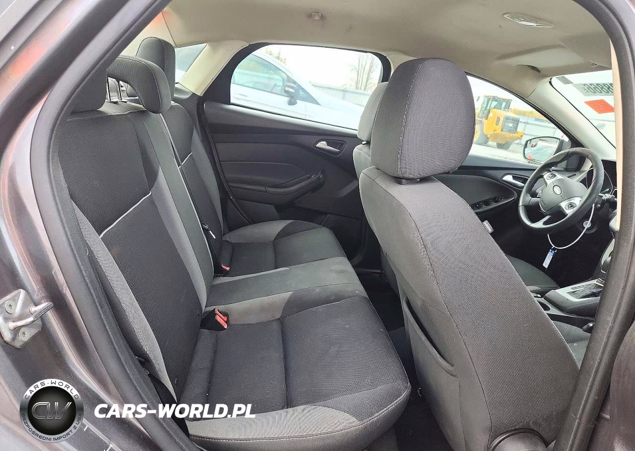 2014 Ford Focus Se VIN:1FADP3F21EL244873 - 10