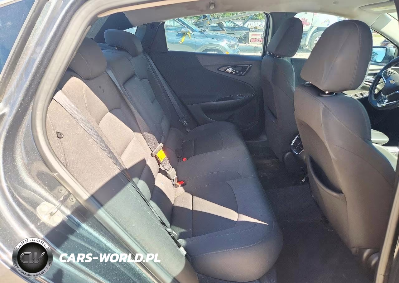 2017 Chevrolet Malibu Lt VIN:1G1ZE5ST7HF263598 - 10