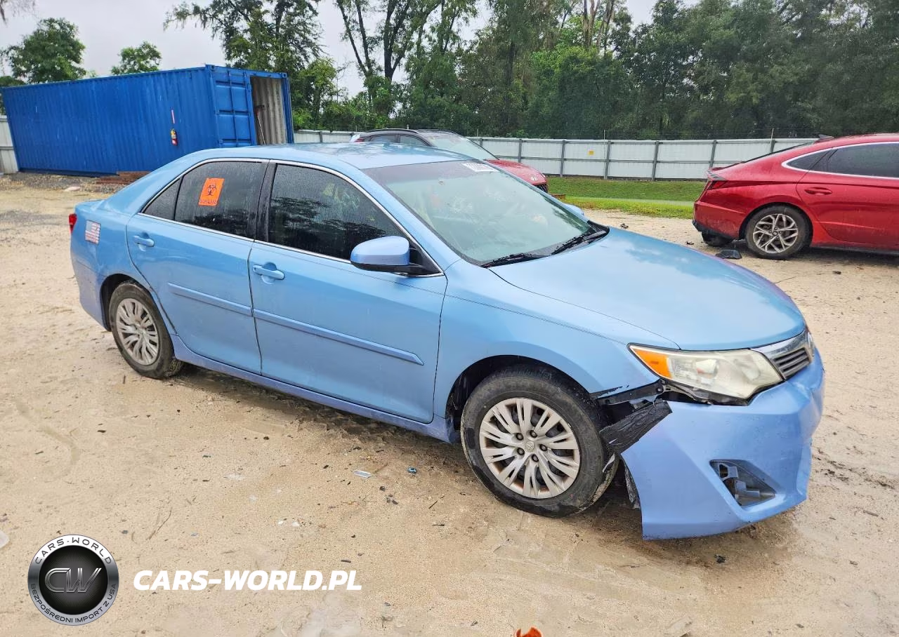 2014 Toyota Camry L VIN:4T1BF1FK9EU764740 - 4