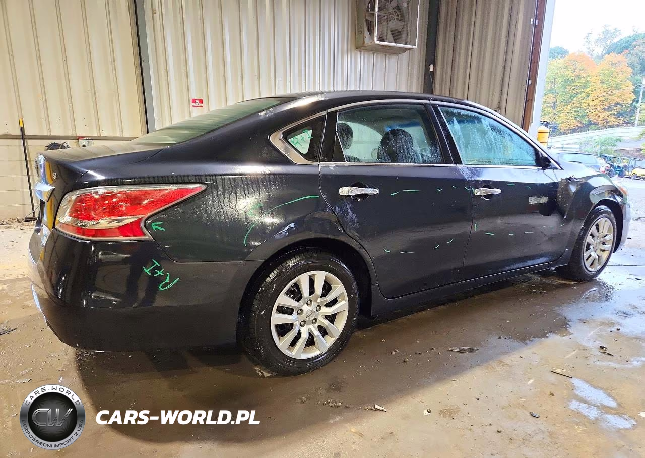 2014 Nissan Altima 2.5 S VIN:1N4AL3AP3EN371937 - 3
