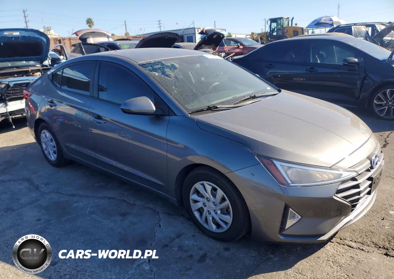 2019 Hyundai Elantra Se VIN:5NPD74LF2KH424970 - 4