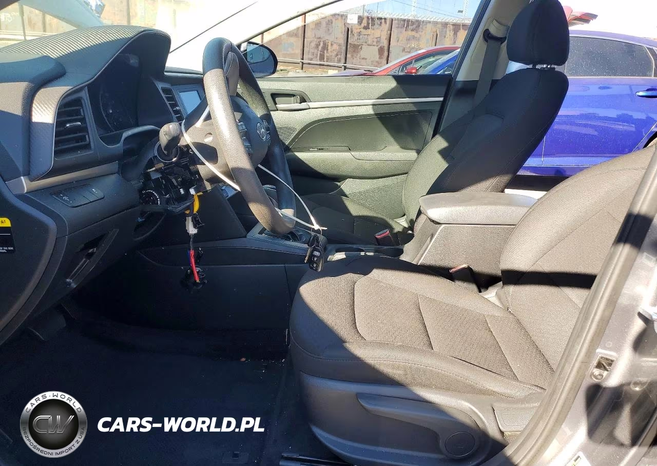 2019 Hyundai Elantra Se VIN:5NPD74LF2KH424970 - 7