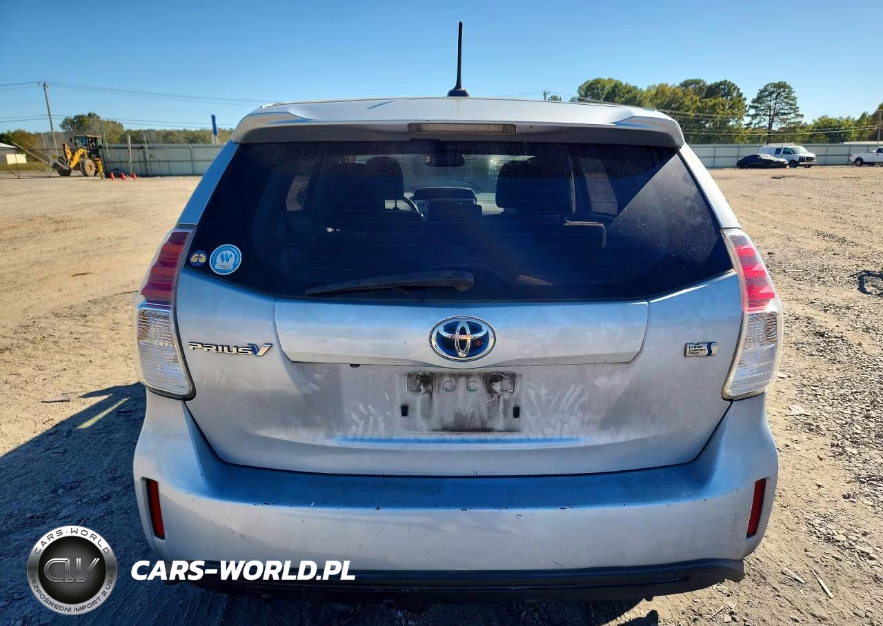 2015 Toyota Prius V Three VIN:JTDZN3EU8FJ025706 - 6