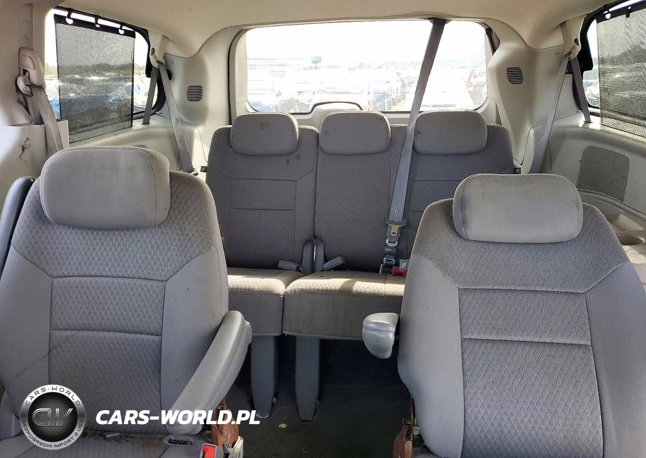 2008 Chrysler Town & Country Touring VIN:2A8HR54P58R631527 - 10