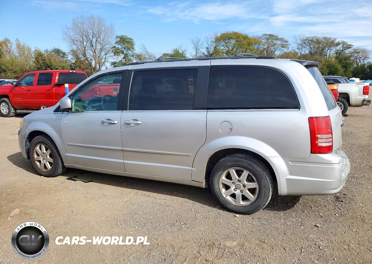 2008 Chrysler Town & Country Touring VIN:2A8HR54P58R631527 - 2