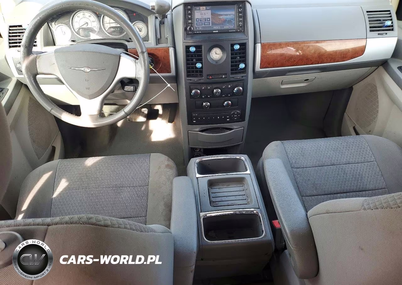 2008 Chrysler Town & Country Touring VIN:2A8HR54P58R631527 - 8