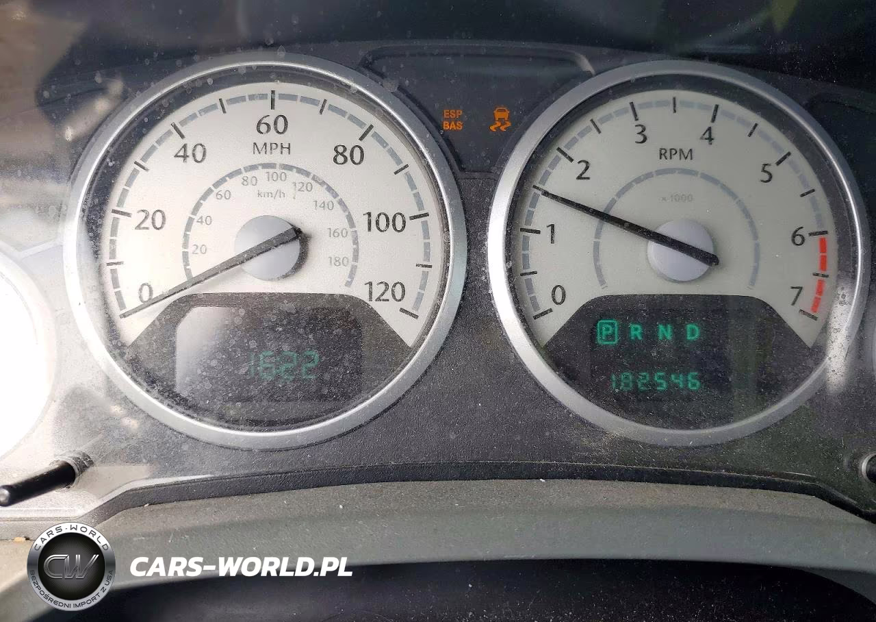 2008 Chrysler Town & Country Touring VIN:2A8HR54P58R631527 - 9