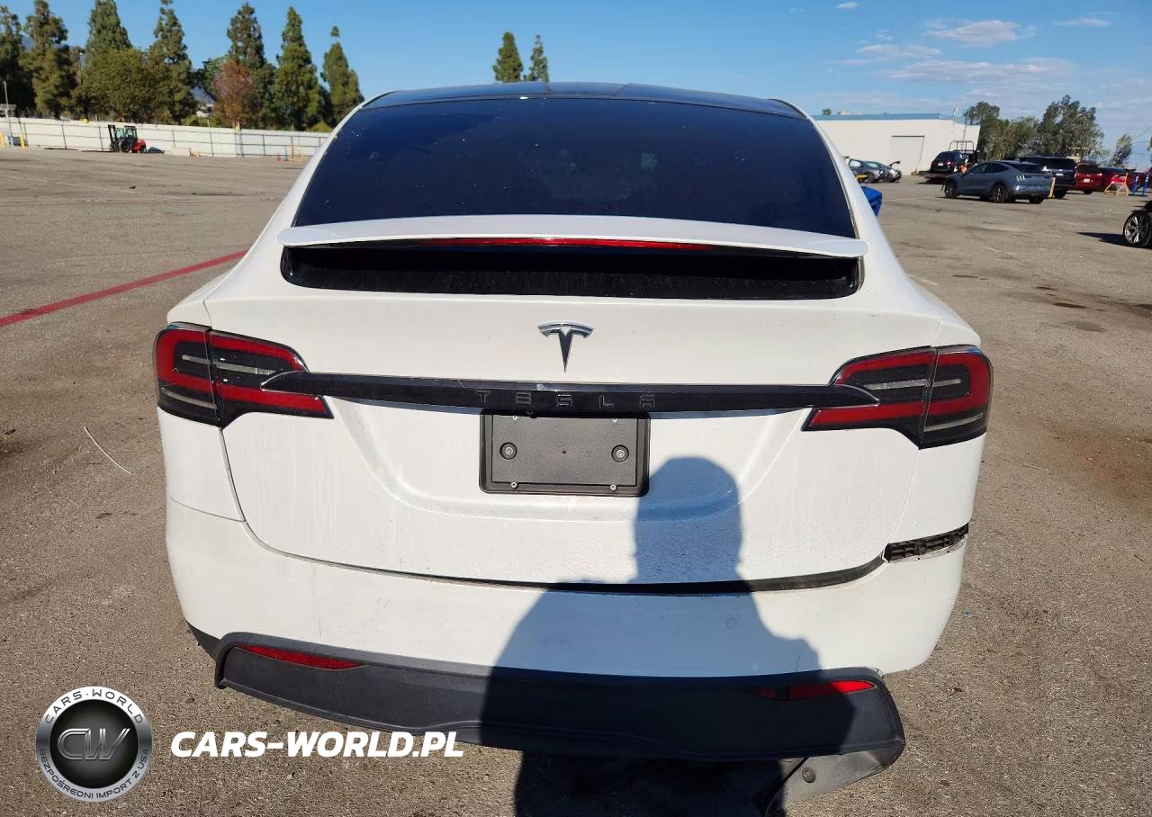 2022 Tesla Model X VIN:7SAXCBE55NF362021 - 6