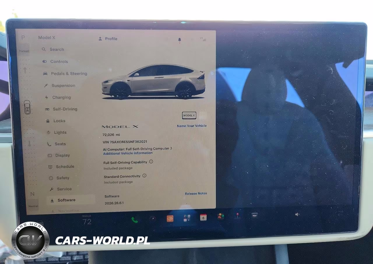 2022 Tesla Model X VIN:7SAXCBE55NF362021 - 9