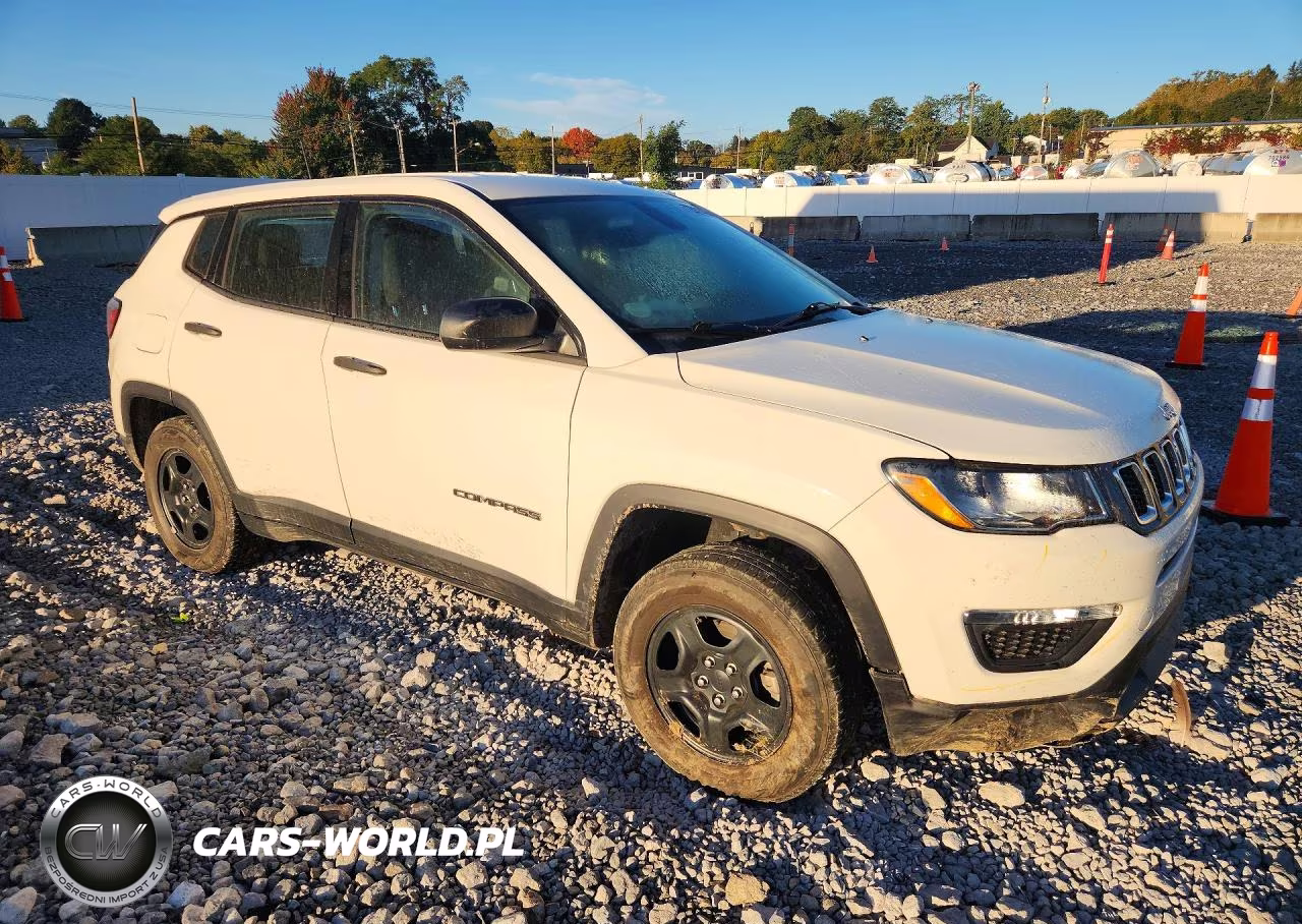 2019 Jeep Compass Sport VIN:3C4NJDAB3KT744997 - 4