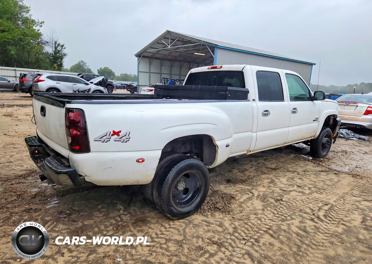 2006 Chevrolet Silverado K3500 VIN:1GCJK33D76F221549 - 3