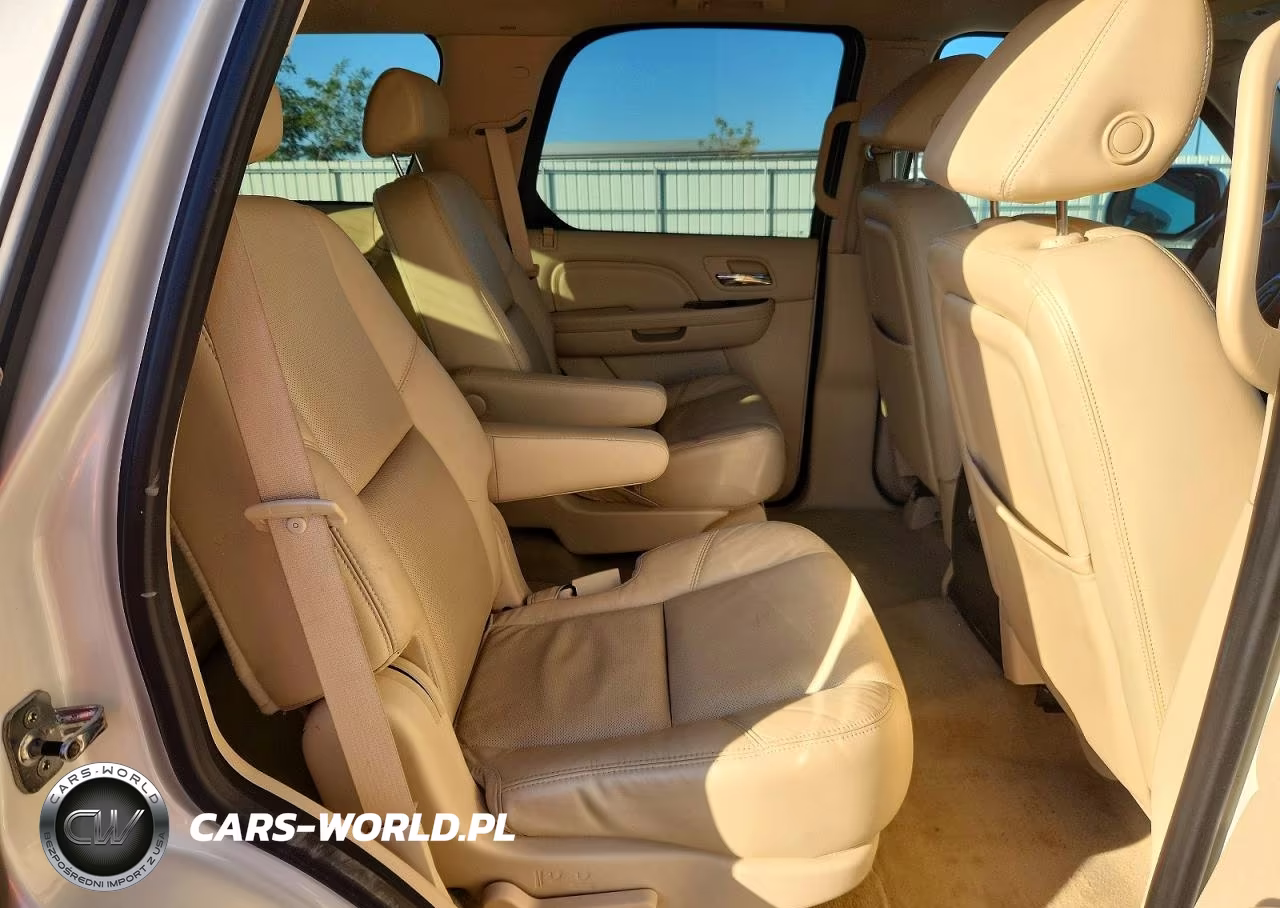 2008 Cadillac Escalade Luxury VIN:1GYFK63898R180346 - 11