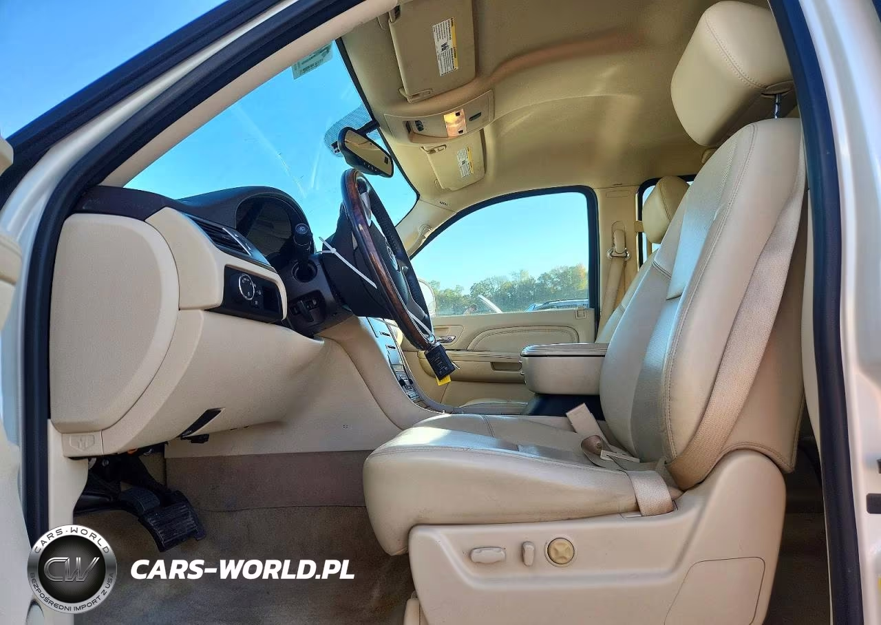 2008 Cadillac Escalade Luxury VIN:1GYFK63898R180346 - 7